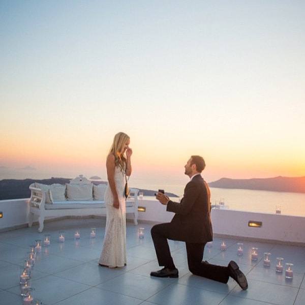 8. Каким образы адыги делали предложение своим дамам?