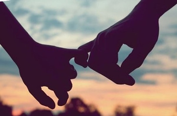 7. Могли бы вы отказаться от друзей в пользу любви всей своей жизни?