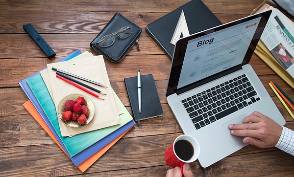 8. Примерно 60% всех блогов ведется на английском языке