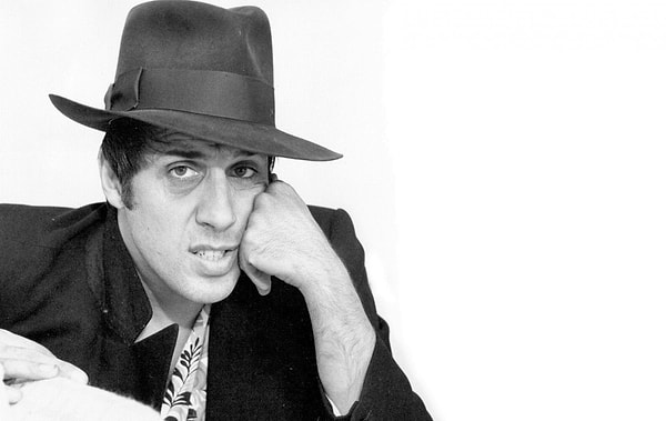 4. "Если бы мне давали доллар каждый раз, когда я думаю о тебе, я бы начал думать о тебе".