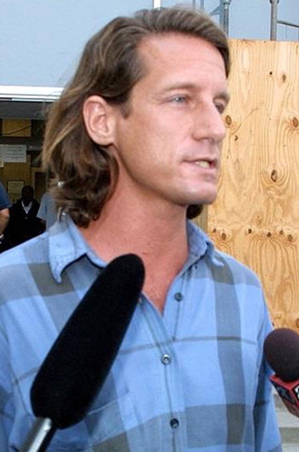 11. Мэтью Хукер — преследователь Николь Кидман