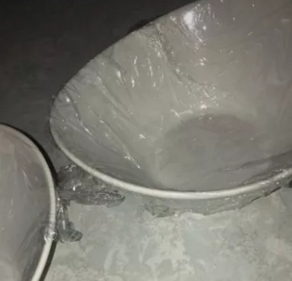 1. Не хочется мыть тарелки? Вот вам гениальное решение 😎