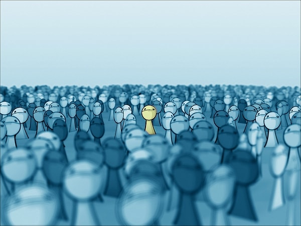 1. Как вы относитесь к людям, выделяющимся из толпы?