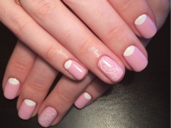 7. Проходит еще немного времени, и ты уже записываешься к своему любимому мастеру на маникюр