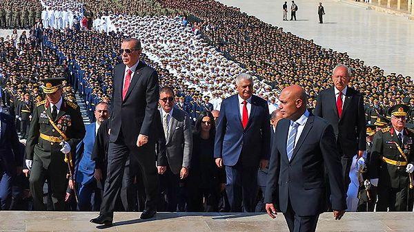 Devlet erkanı, 30 Ağustos Zafer Bayramı dolayısıyla Anıtkabir'i ziyaret etti.