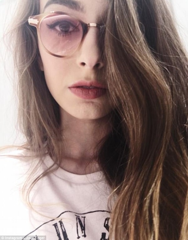 5. Джаз рассказала MailOnline: «Я никогда не буду продавать свое тело для секс-услуг. У меня другие моральные ценности».