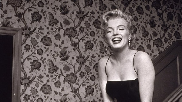 6. Множество улик, касающихся ее смерти, было уничтожено