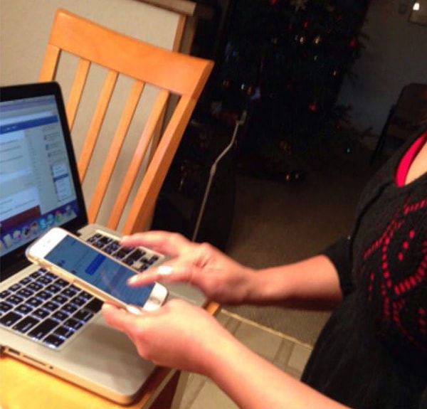 15. А вы заметили, что все старшее поколение набирает СМС именно таким образом?