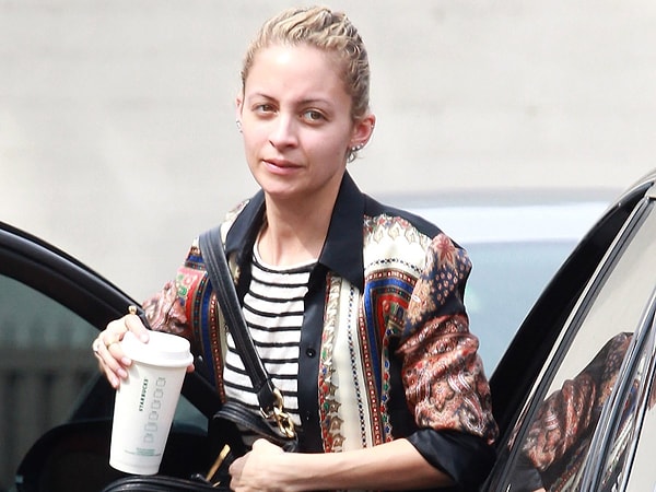 16. В 2016 году Николь Риччи призналась, что решила использовать меньше косметики, потому что она плохо влияет на ее кожу