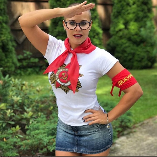 5. Однако и множество мужчин в восторге от ее роскошных фото.