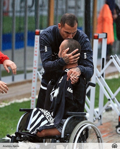 Beşiktaş'ın Portekizli yıldızı Quaresma'nın özel bir konuğu var 👏
