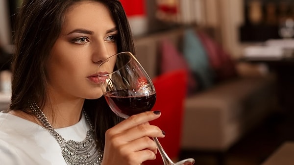 8. Пить алкоголь