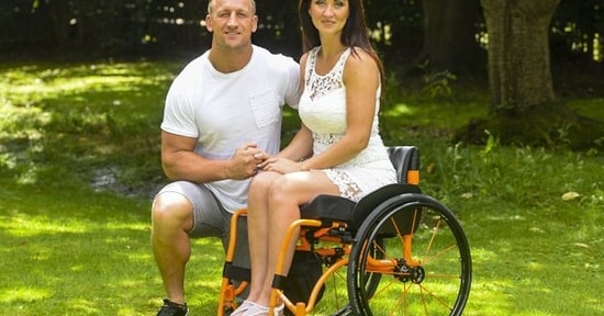 История парализованной мамы 4 детей, которая обрела счастье с фитнес-инструктором