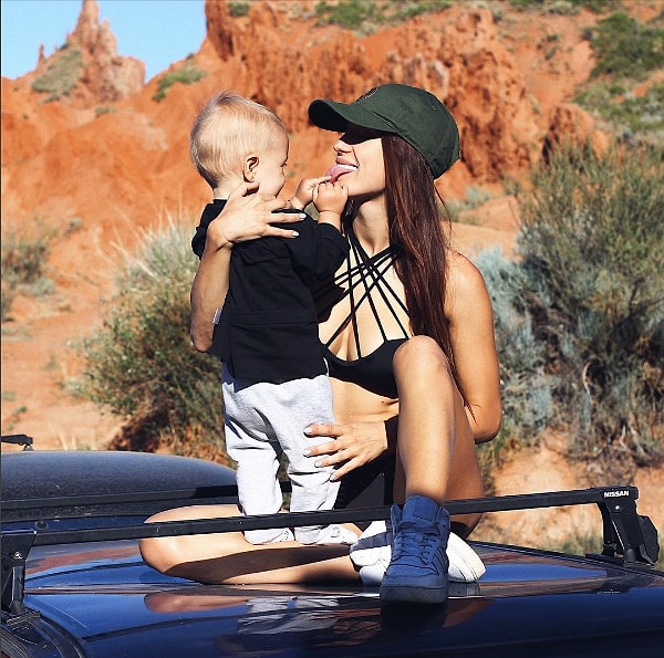 4. Взглянув на ее фото хотя бы один раз, вы непременно захотите подписаться на ее Instagram.