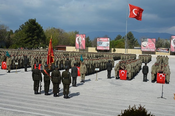 11. Sıra geldi ömür boyu unutamayacağınız ailenizin sizinle gurur duyacağı o büyük güne.