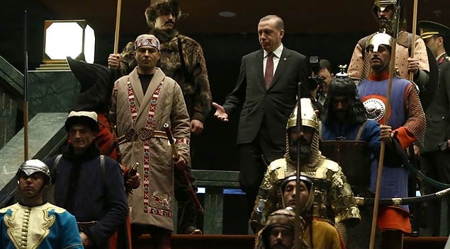 3. Hangisi Anadolu'da kurulmuş bir beyliktir?