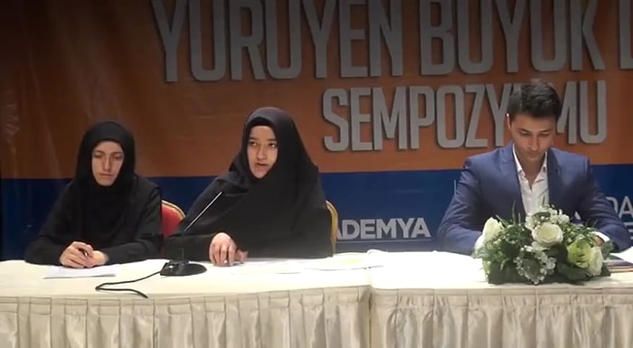 Bitmedi: Tesettürlü Olmayan Kadınlara 'Kabuğu Soyulmuş Domates' Benzetmesi