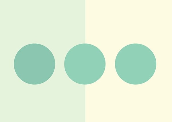 1. Ну-с, начнём! Какой их этих кружков отличается по цвету от двух других?