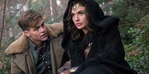 11. Чудо-женщина