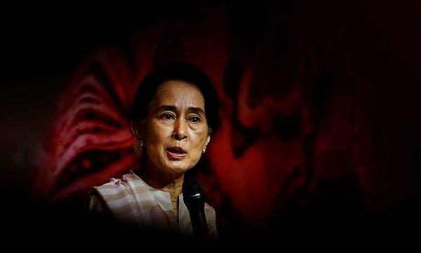 Myanmar'ın fiili lideri Suu Kyi ilk kez konuştu: 'Arakanlıları korumak için hükümet elinden geleni yapıyor'