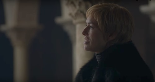 Bütüüüüüün bunlara ek olarak Cersei de kazık attığı için ve ortada bir ittifak olmadığı için Tyrion yerin iki kat dibine girmek isteyebilir.