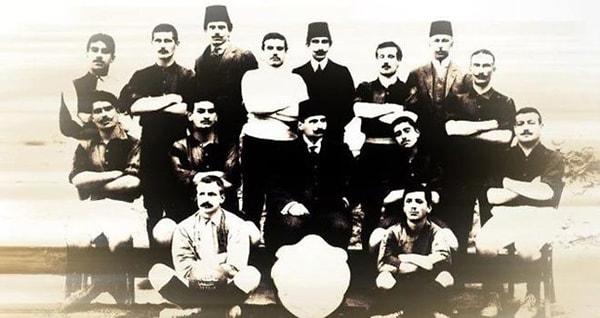 1. Türkiye'nin ilk futbol kulübüdür. (1905)
