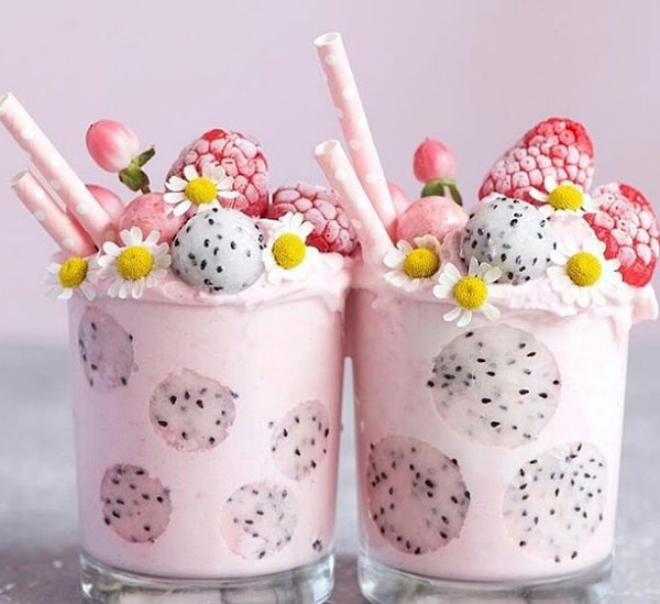 8. Холодный десерт парфе с клубникой. Идеально для жаркого дня 🍓