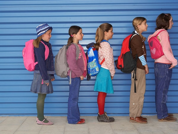 2. А какой цвет напоминает вам о детстве?