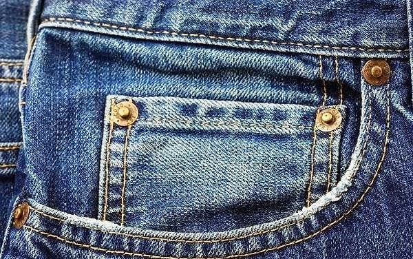 15. Синие джинсы