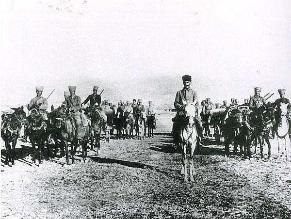 1 yıllık uzun uğraşlar ve kıt kanaat bütün bir milletin seferber olduğu ordu hazırlıklarının ardından, Ağustos 1922'de Büyük Taarruz başladı.