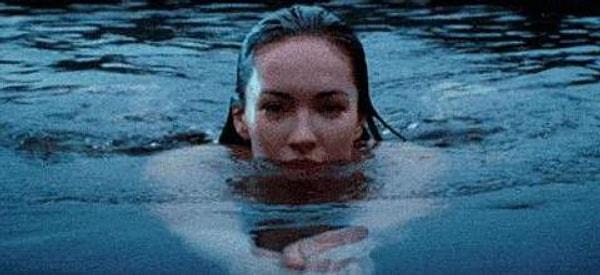 2. Rüyalarında hiç kendini derin sularda yüzerken görüyor musun?