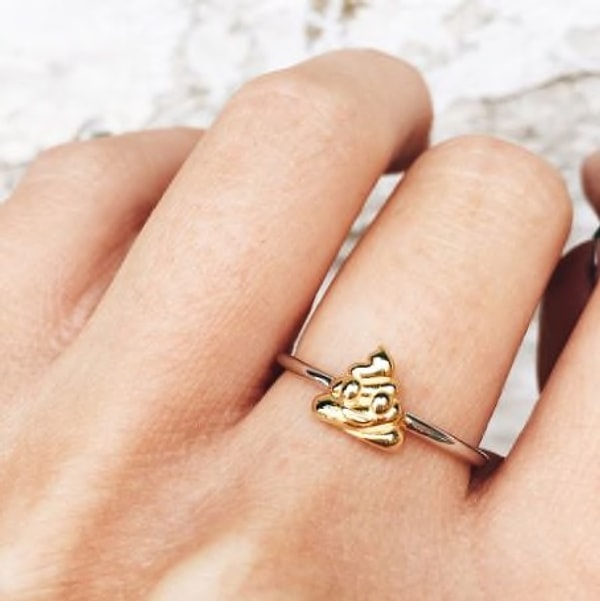 9. Колечко (хорошо, если не обручальное)