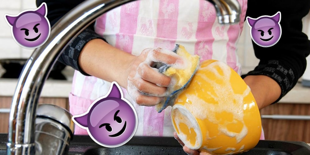 ШОК! На губке для мытья посуды бактерий столько же, сколько на сиденье унитаза!