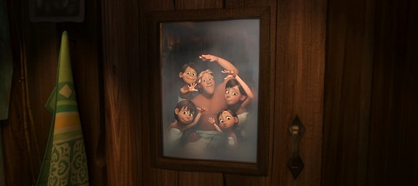 3. Первым открытым гей-персонажем Диснея стал торговец из "Холодного сердца", а не Лефу из "Красавицы и Чудовища"