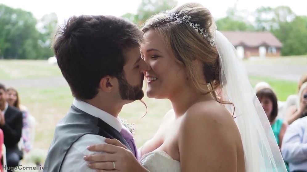 Парень делал ежедневное селфи с 12 лет до собственной свадьбы