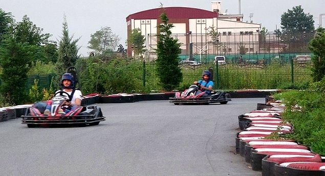 Kentteki Sahil Park’a 29 Ağustos’ta gelen 21 yaşındaki hemşire Tuğba Cevahir, arkadaşlarıyla go-kart araçlarına binmek istedi.