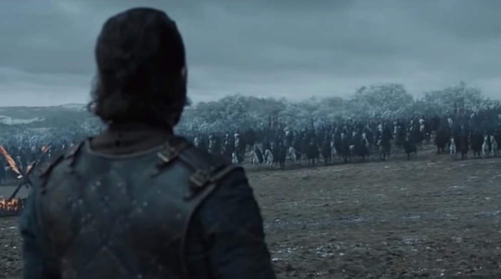 Hangisi Daha Zor: Jon Snow'un Savaşı mı, Mumbai'de Trene Binmek mi?