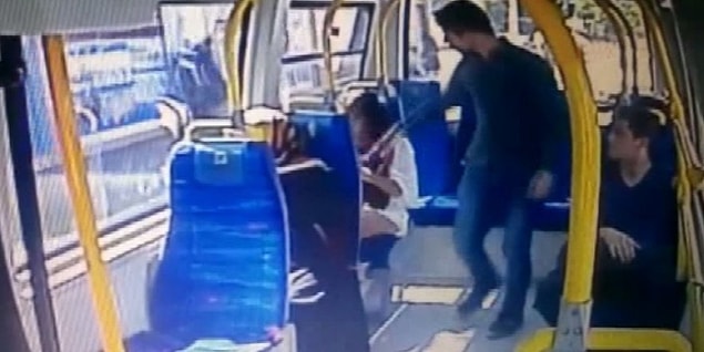 Sanık avukatı 'cinsel eylem söz konusu değildir, özür diliyoruz' sözleriyle Kızılateş'i savundu.