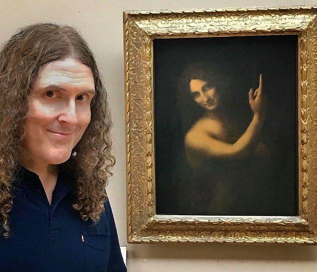 18. "Weird Al, Louvre'da ölümsüz olduğunu kanıtladı."