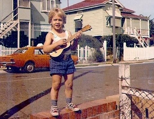 7. Кто этот мальчишка?