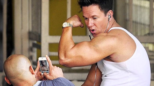 9. Марк Уолберг