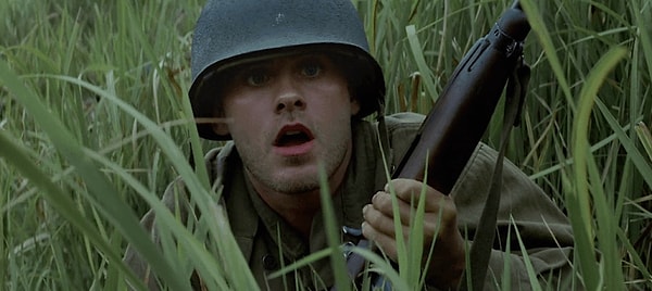 6. Тонкая красная линия (1998)