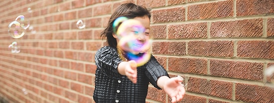 "Büyük Alalım, Seneye de Giyer" Devri Bitiyor, Çocuklarla Birlikte Büyüyen Kıyafetler Geliyor