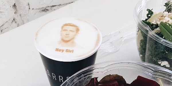 В заключение: на деньги не купишь счастье, но на них можно купить кофе с Райаном Гослингом :)