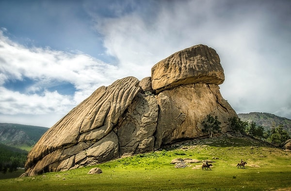 15. Полюбоваться красотой монгольской природы в Национальном парке Горхи-Тэрэлж