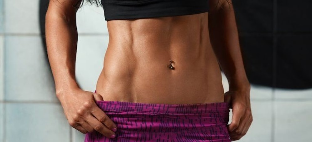 Пришла пора перестать верить в эти глупые мифы о мышцах пресса и плоском животе!