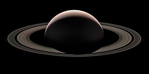 Bu Anı 20 Yıl Bekledik! Cassini’nin Ölmeden Önce Gönderdiği Büyüleyici Satürn Fotoğrafları