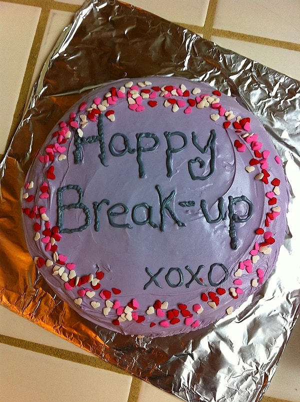 3. "Счастливого развода, ХОХО"