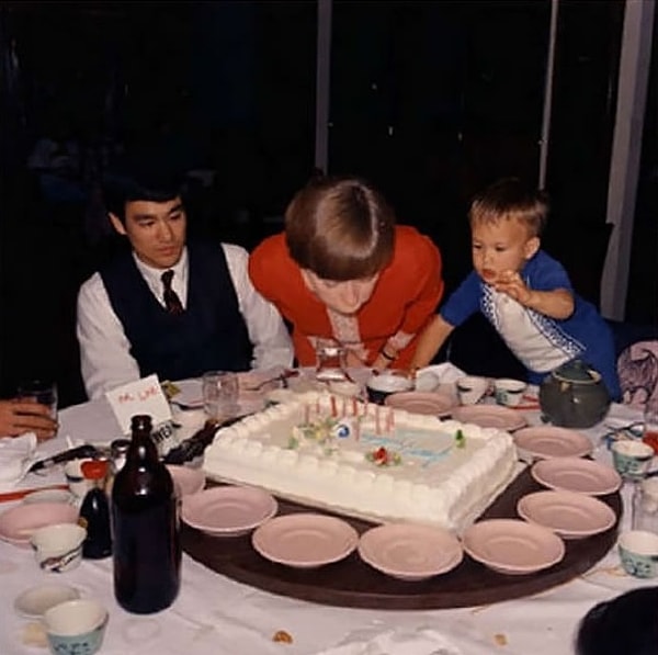 13. В браке с Линдой Брюс прожил девять лет, до самой своей смерти