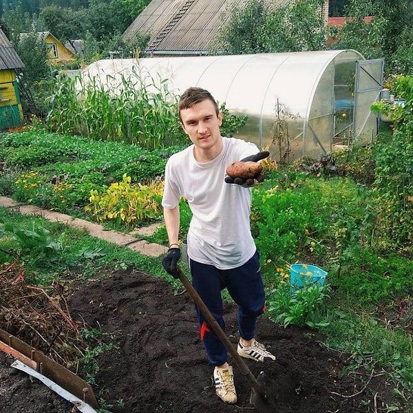 12. "Выйдешь за меня?"